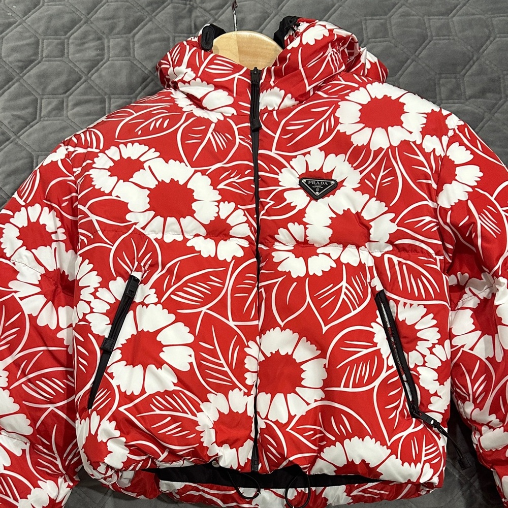 Prada floral red white cropped puffer winter jacket XS $2850